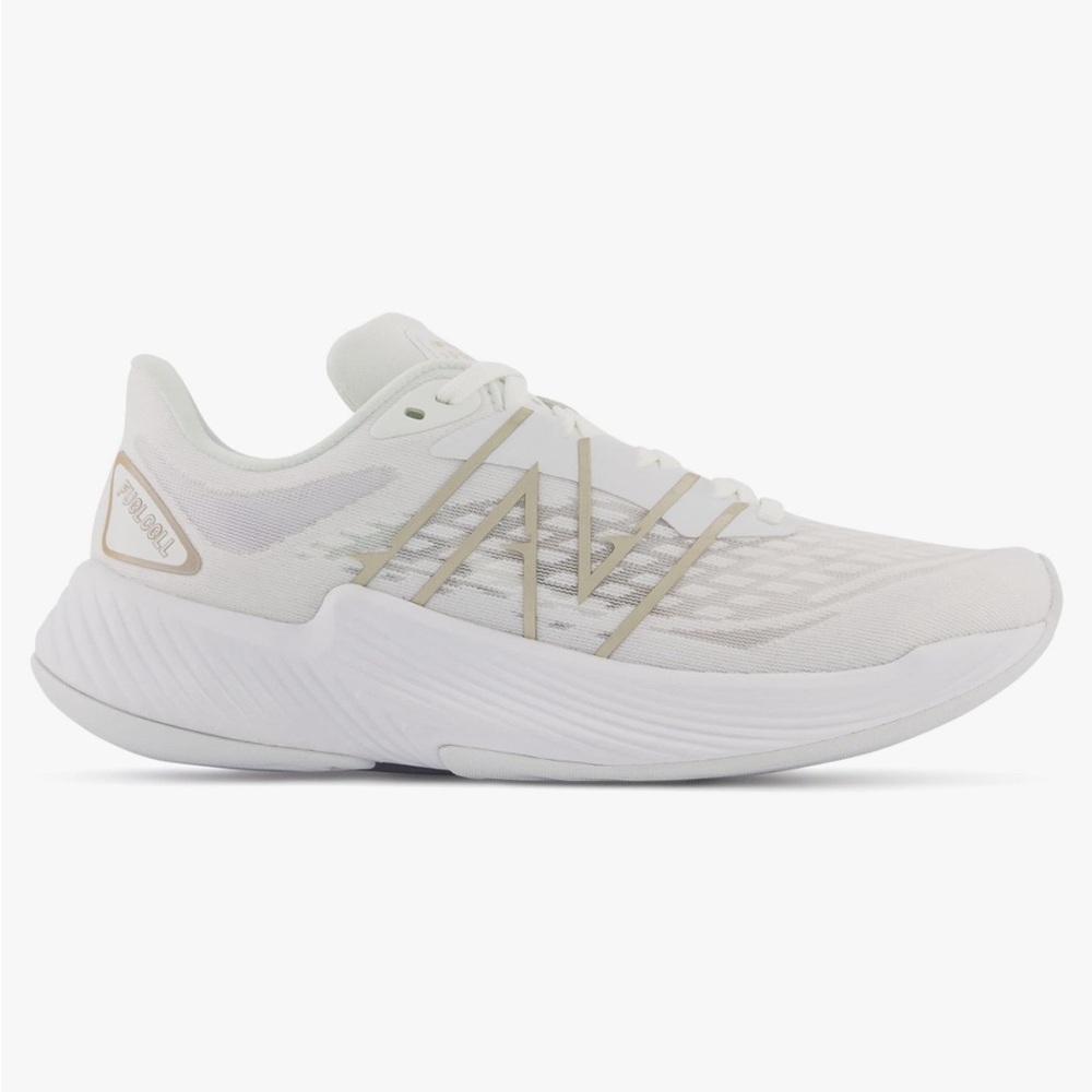 New Balance Women's FuelCell Prism V2 Running Shoe, size 8.5